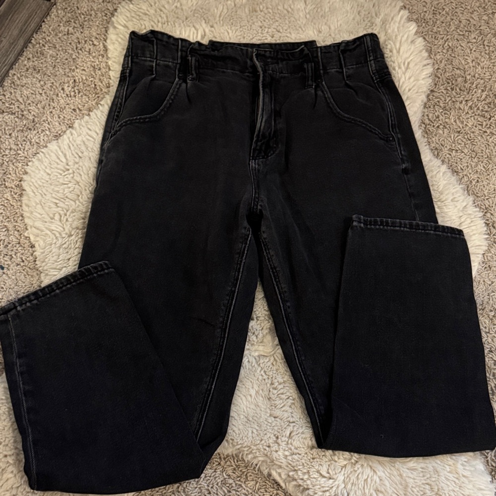 AE Mom’s Jeans